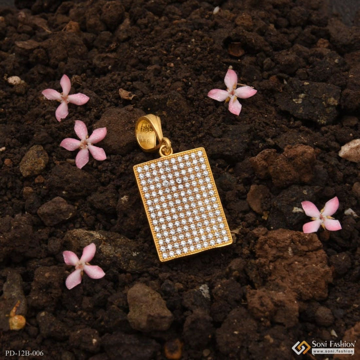 1 gram gold forming square with diamond finely detailed