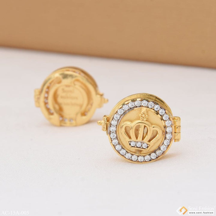 1 Gram Gold Plated Crown Attention-getting Design Button