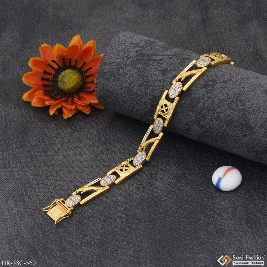 Antique Bracelet | Jewelry bracelets gold, Antique bracelets, Antique gold  bracelet