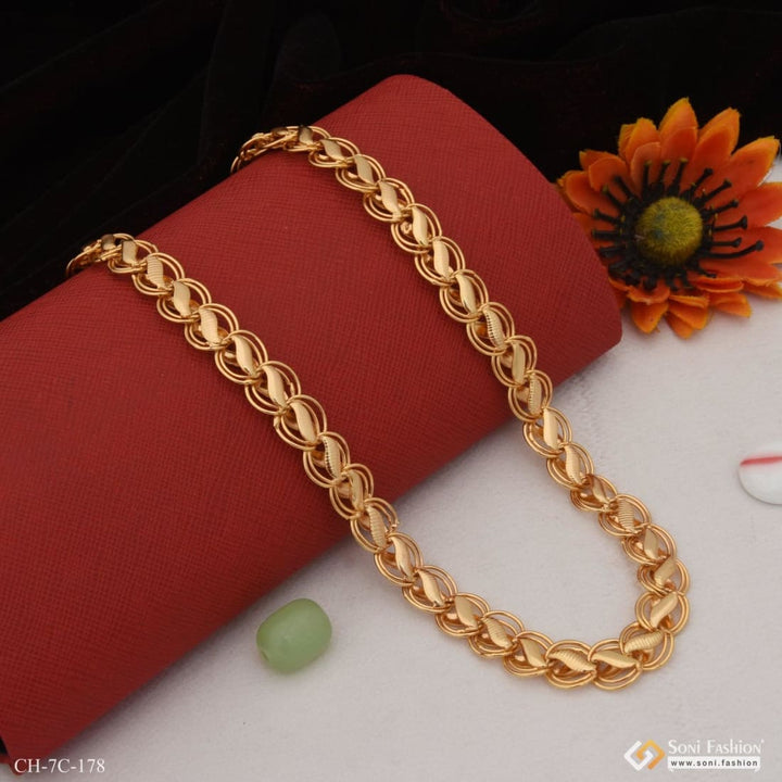 Kohli Fashion-forward Design High-quality Gold Plated Chain