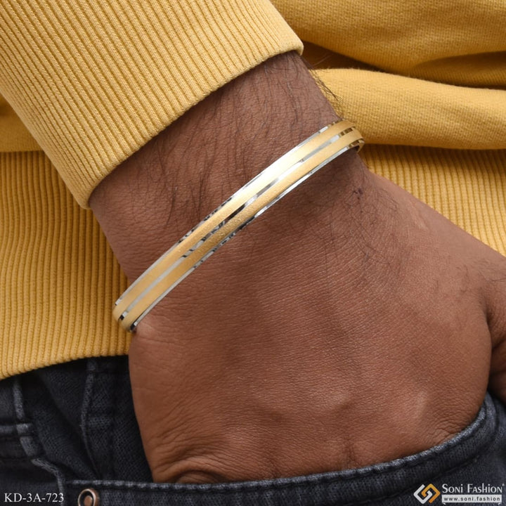 2 line attention-getting design golden & silver color kada