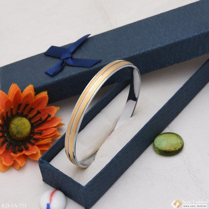 2 line attention-getting design golden & silver color kada