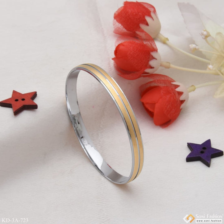 2 line attention-getting design golden & silver color kada