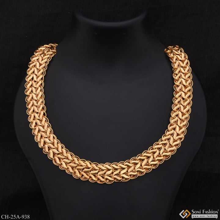 Gold necklace with large braid design showcasing 2 Line Kohli Casual Design.