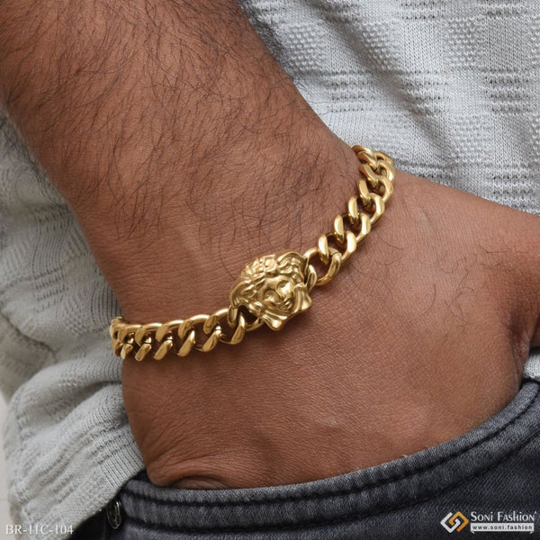 Streamlined Design Superior Quality Golden Color Bracelet For Men - Style C104