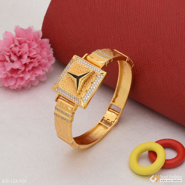 Triangle Streamlined Design Superior Quality Gold Plated Kada for Men - Style A929