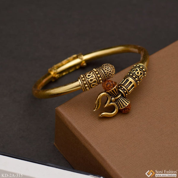 Om - Rudraksha Superior Quality Graceful Design Golden Kada For Men - Style A315