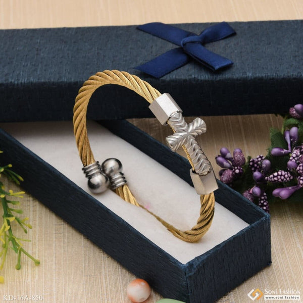 Superior Quality Graceful Design Golden & Silver Color Kada For Men - Style A850