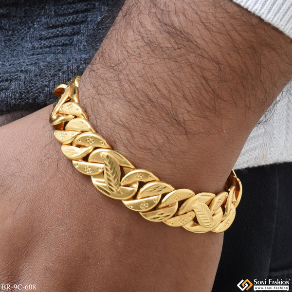 Leaf Best Quality Durable Design Gold Plated Pokal Bracelet For Men - Style C608