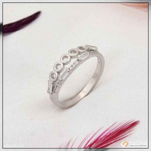 Sterling silver ring with heart design and diamond details - Style LRG-120