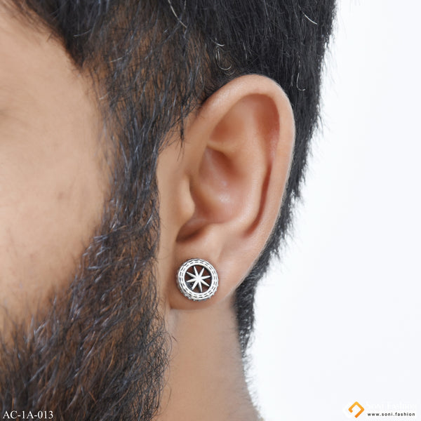 Attention-Getting Design Surgical Steel Stud Earring for Men (1 Pc) - Style A013