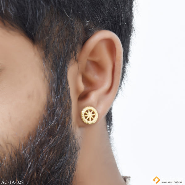 Golden Wheel Design Surgical Steel Stud Earring for Men (1 Pc) - Style A028