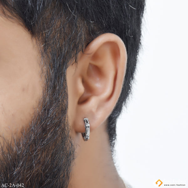 Superior Quality Hand-Crafted Design Stud Earring for Men (1 Pc) - Style A042