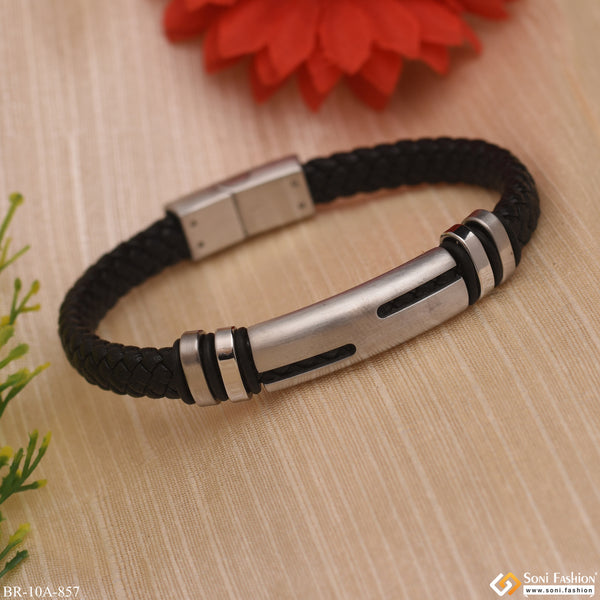 Silver And Black With Attractive Square In Line Pattern With Black Leather - Style A857