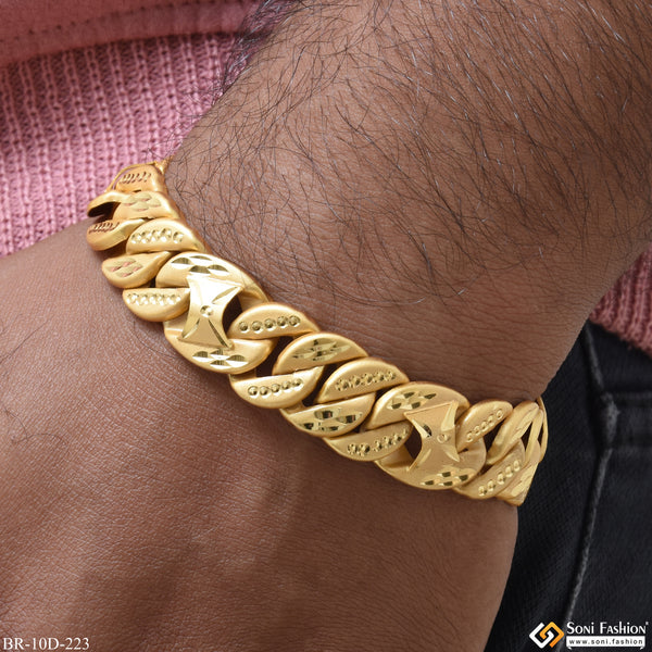 Pokal Exquisite Design High-Quality Gold Plated Bracelet for Men - Style D223