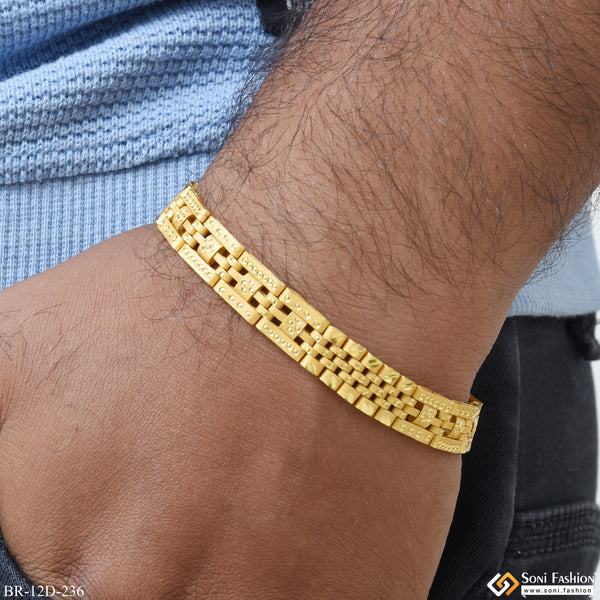 Exceptional Design High-Quality Gold Plated Bracelet for Men - Style D236