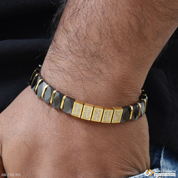 Best Quality Golden Color Ceramic & Steel Bracelet for Men - Style D391