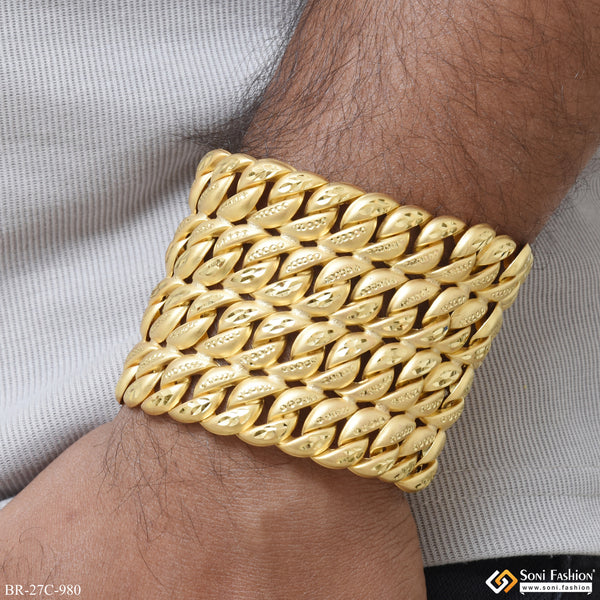 4 Line Latest Design High-Quality Gold Plated Pokal Bracelet for Men - Style C980