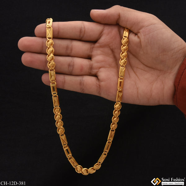 Artisanal Design Gold Plated Kohli With Nawabi Chain for Men - Style D381