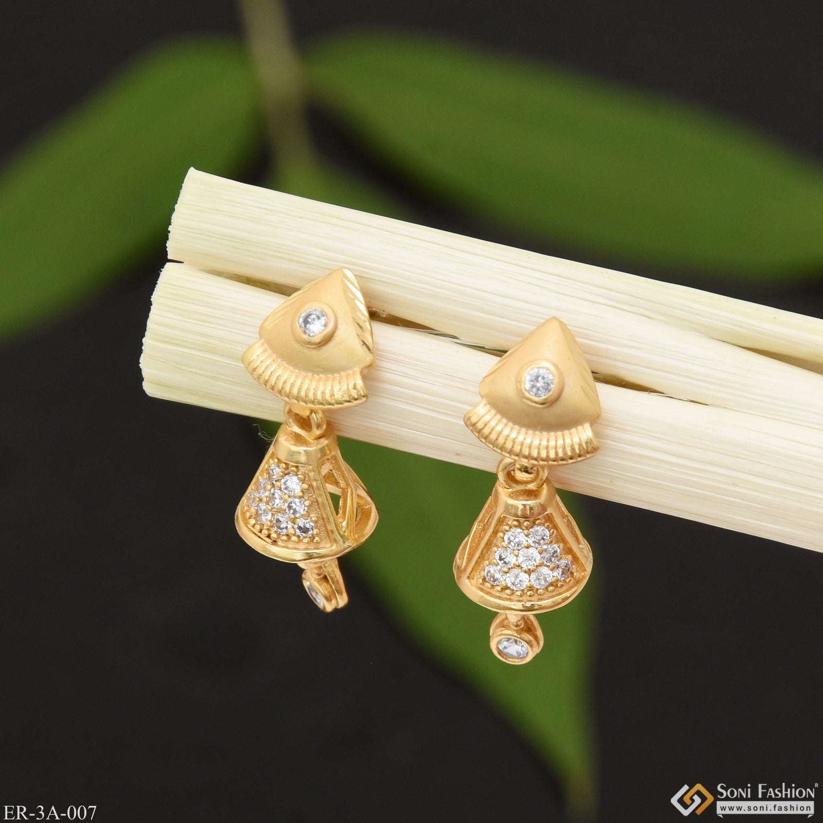 ZEVAR I Kundan Jhumka Style Earrings – Zevar