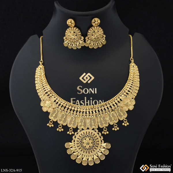 1 Gram Gold Plated Glittering Design Necklace Set for Women - Style A915