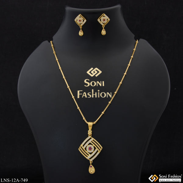 Square Shape Fashionable Gold Plated Chain Pendant for Ladies - Style A749