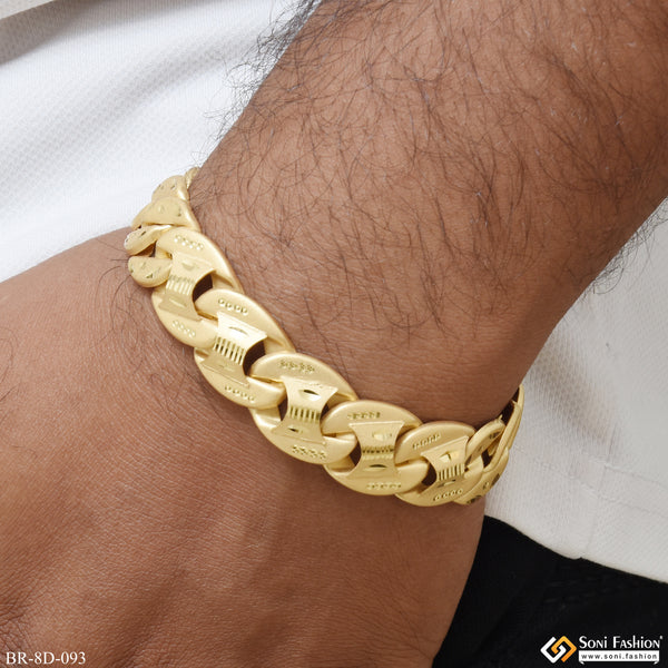 Stylish Design Best Quality Gold Plated Pokal Bracelet for Men - Style D093