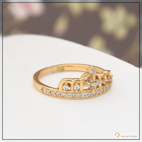 Sparkling Design with Diamond Best Quality Gold Plated Ring for Ladies - Style LRG-137