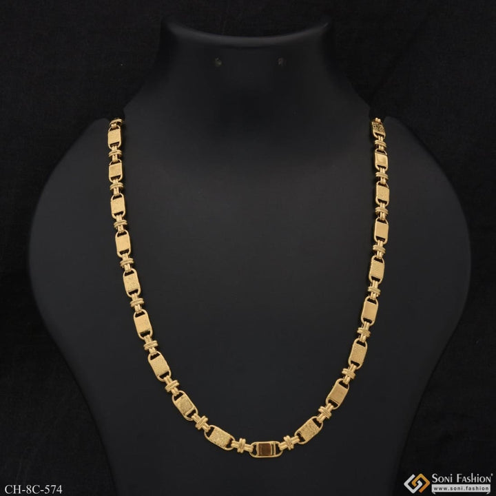 Attention-getting design high quality fashionable chain for