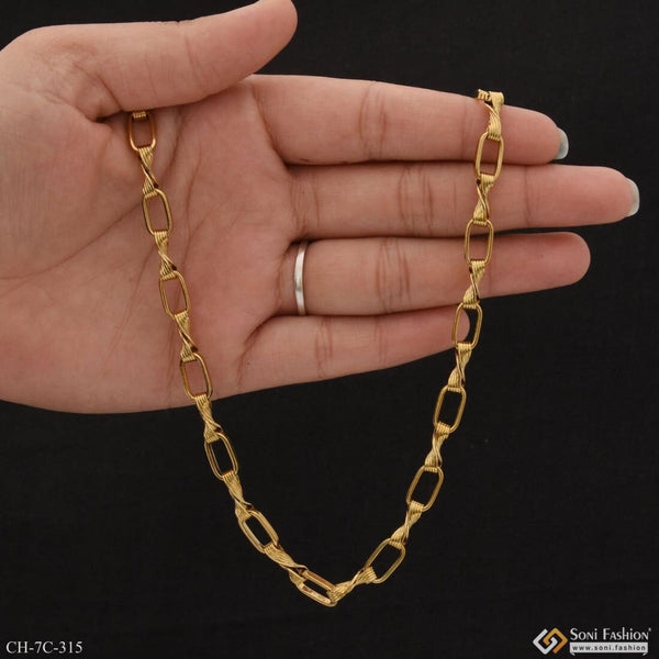 Attention-getting Design High Quality Glamorous Chain