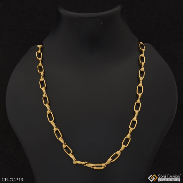 Attention-getting Design High Quality Glamorous Chain