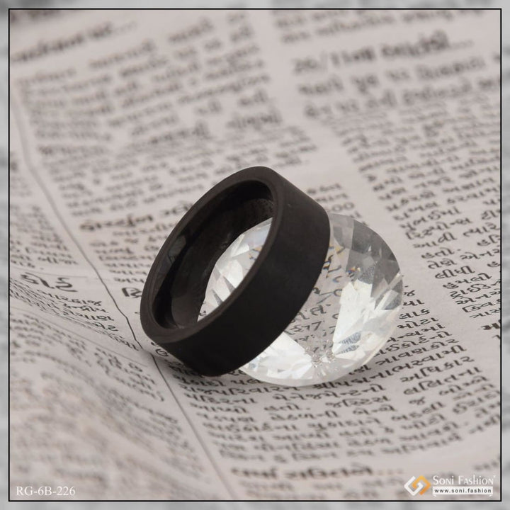 Black delicate design superior quality sparkling ring for