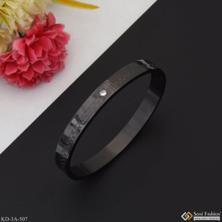 Black with diamond casual design premium-grade quality kada