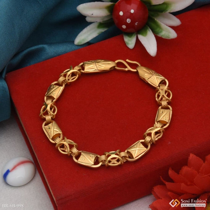 C Into c High-quality Eye-catching Design Gold Plated