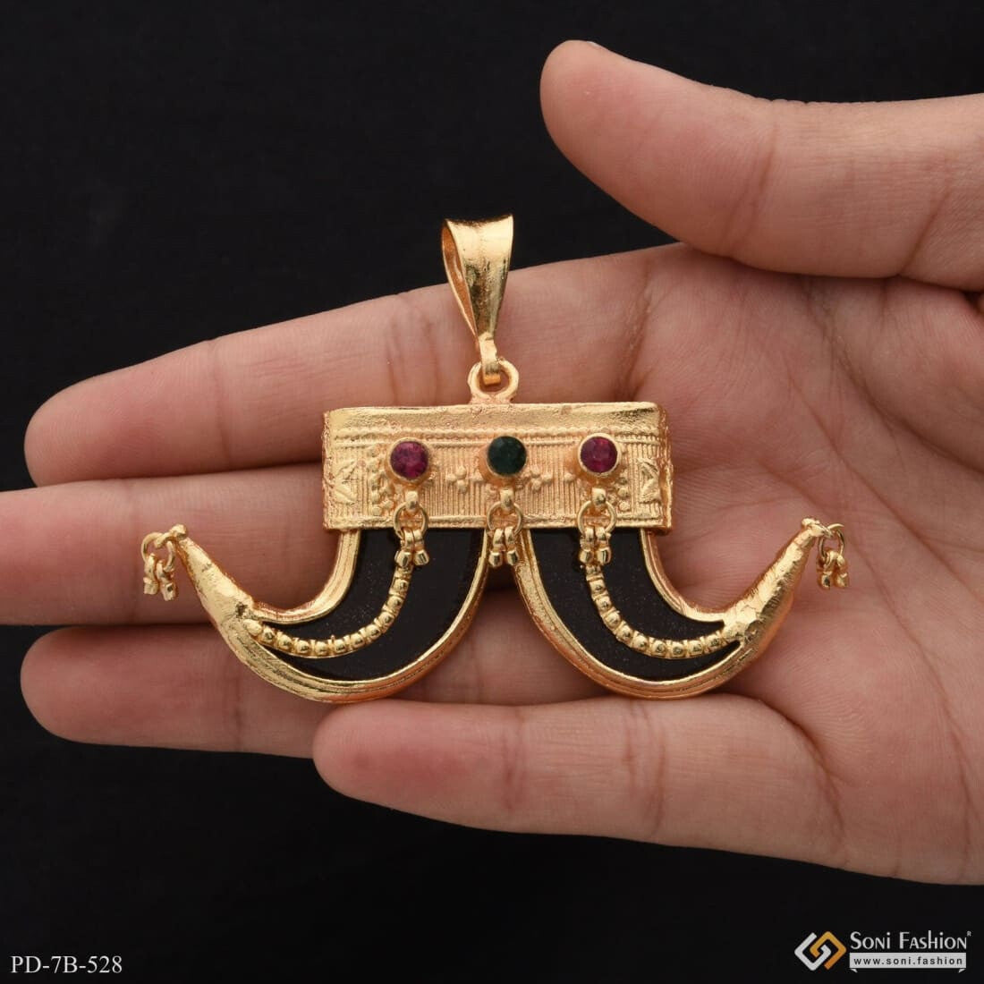 Tiger Claw Pendants Designs | Pendant design, Nails pendant, Royal jewelry