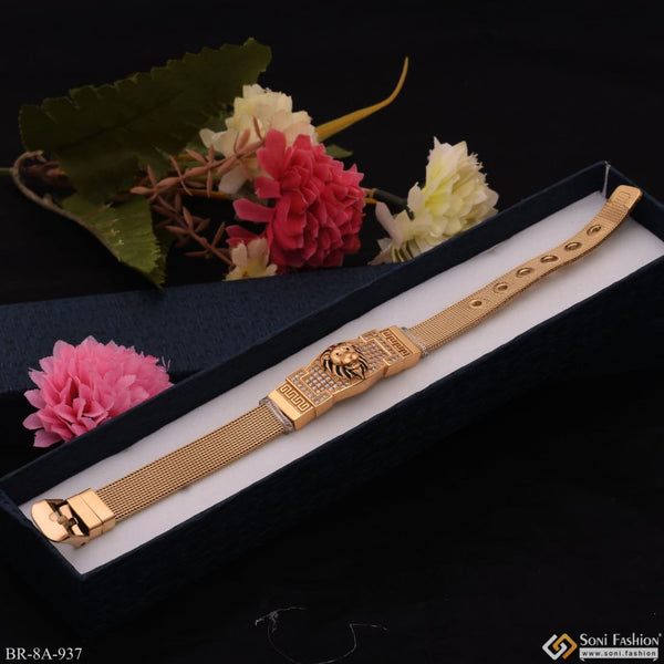 Gold plated watch with black box and flowers on stylish diamond background - Style A937