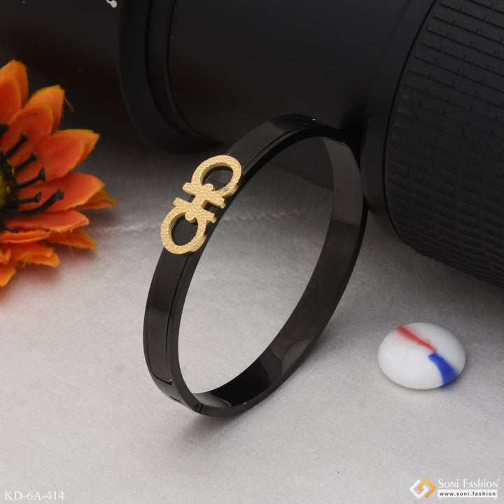 Exceptional design high-quality black & golden color kada