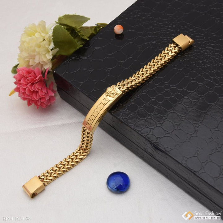 Fashion-forward design high-quality golden color bracelet