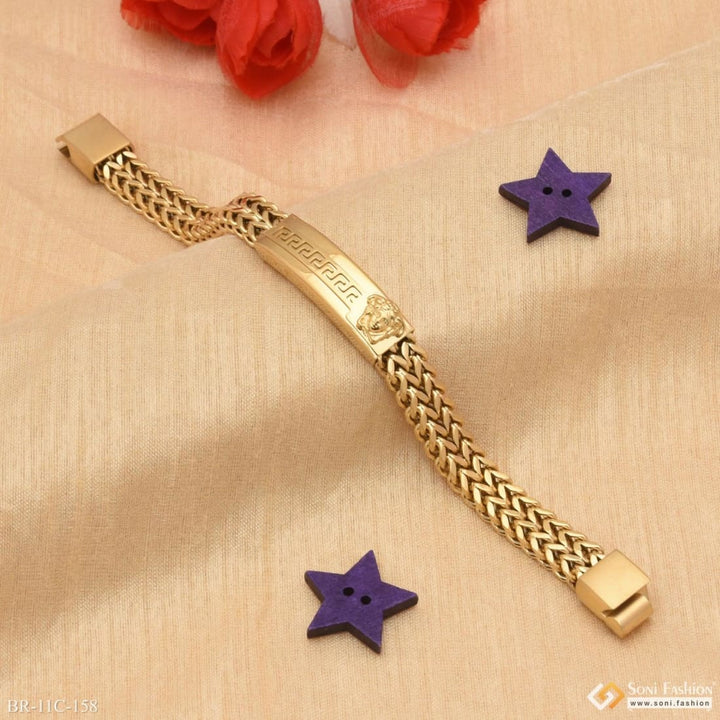 Fashion-forward design high-quality golden color bracelet