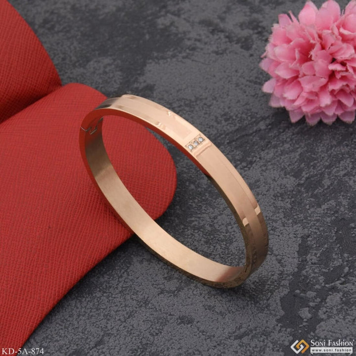 Fashion-forward Design High-quality Rose Gold Kada For Men