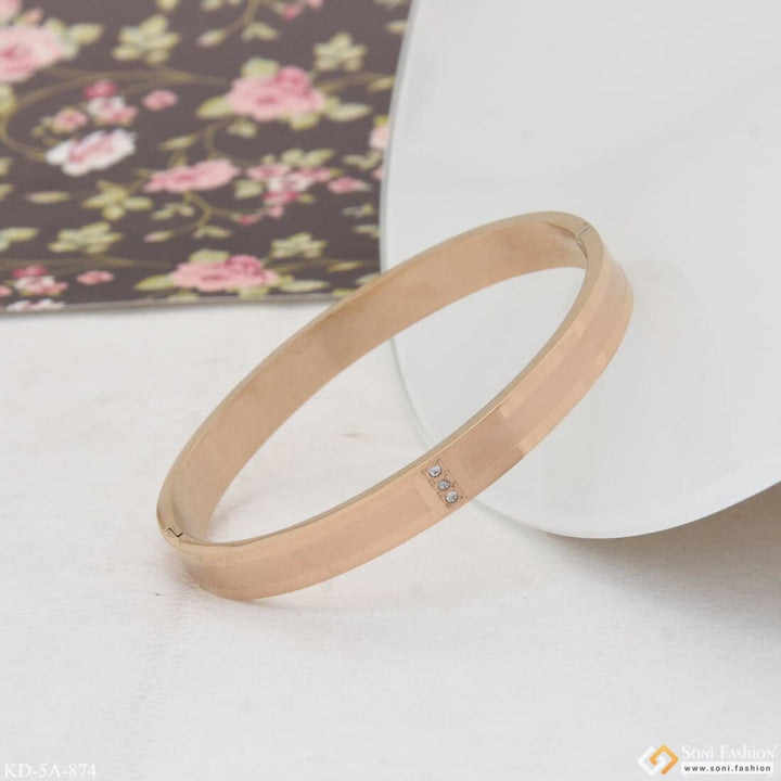 Fashion-forward Design High-quality Rose Gold Kada For Men