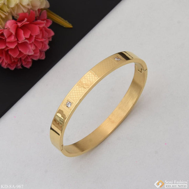 Gold With Diamond Beautiful Design Premium-grade Quality