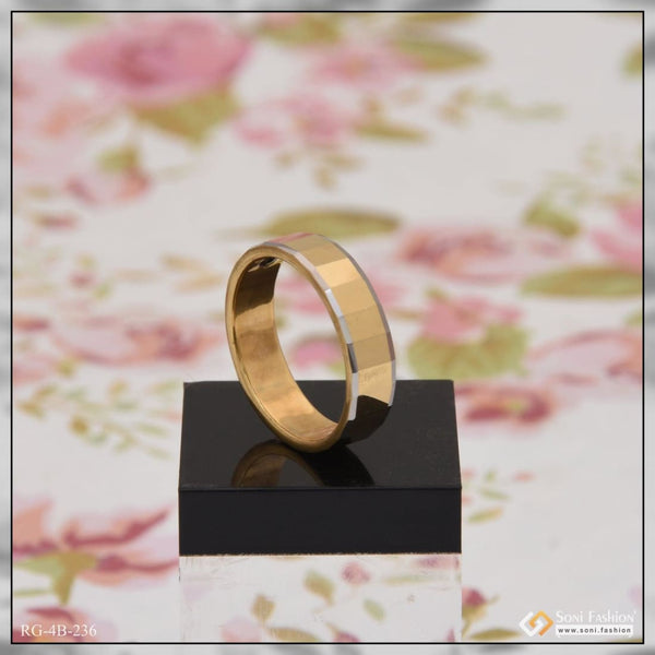 Golden fashion-forward design latest high-quality ring for