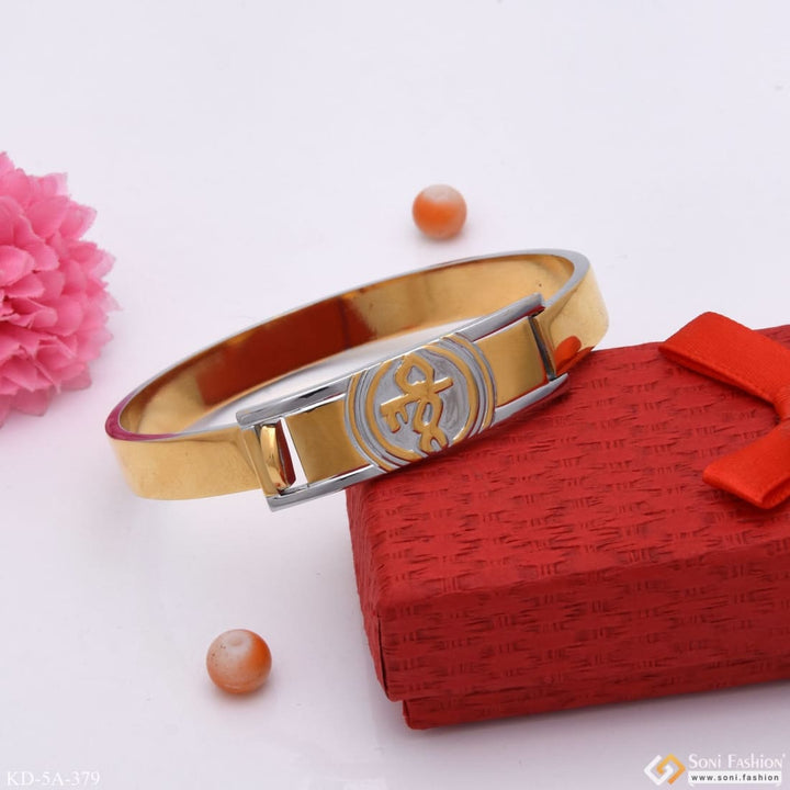 Krishna expensive-looking design golden & silver color kada