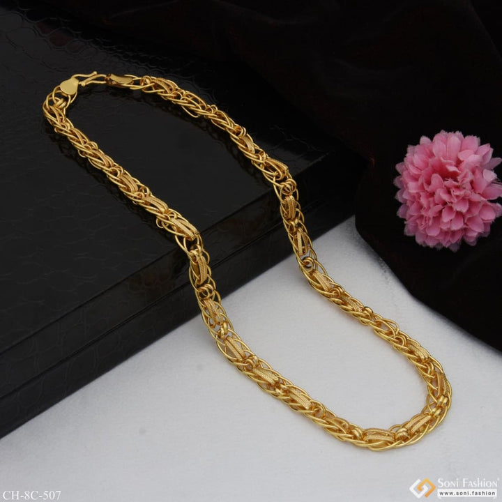 Linked expensive-looking design high-quality gold plated