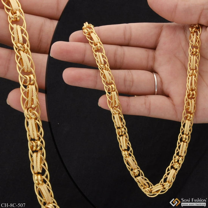 Linked expensive-looking design high-quality gold plated