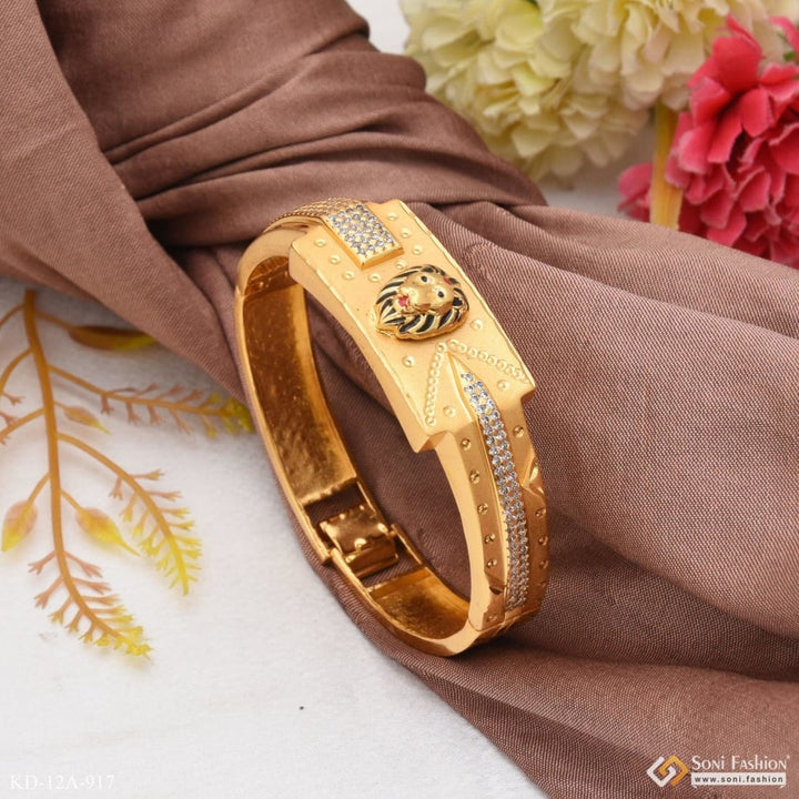 Lion with diamond casual design premium-grade quality kada