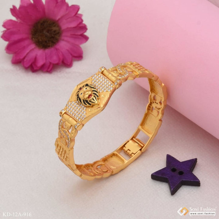 Lion with diamond superior quality hand-finished design kada