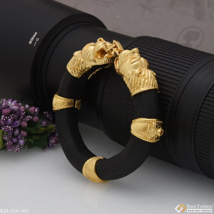 Lion Face Best Quality Elegant Design Gold Plated Genda