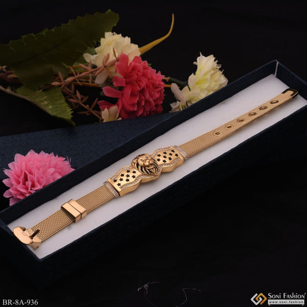 Stylish Lion Face Gold Plated Stainless Steel Bracelet for Men - A936